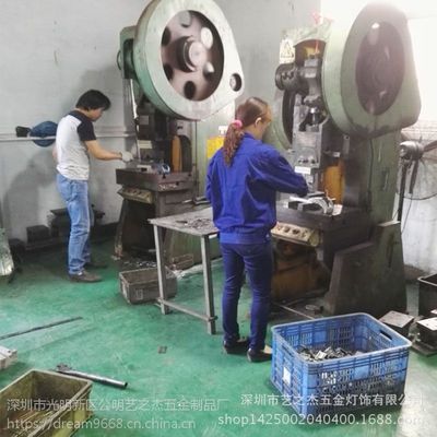深圳公明焊接加工廠 專業承接中方通、不銹鋼管件焊接折彎加工